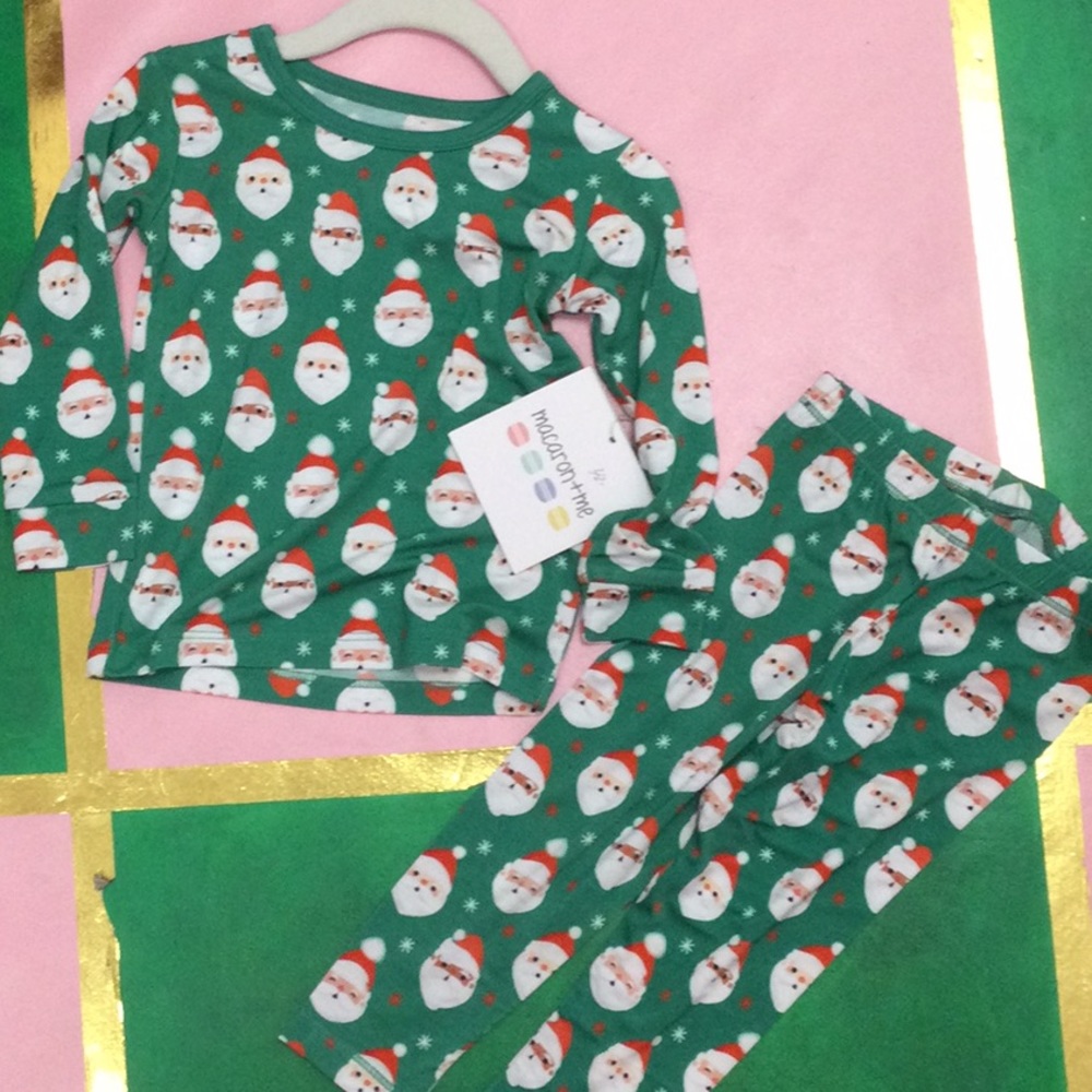 NWT MACARON+ME GREEN SANTA PAJAMAS